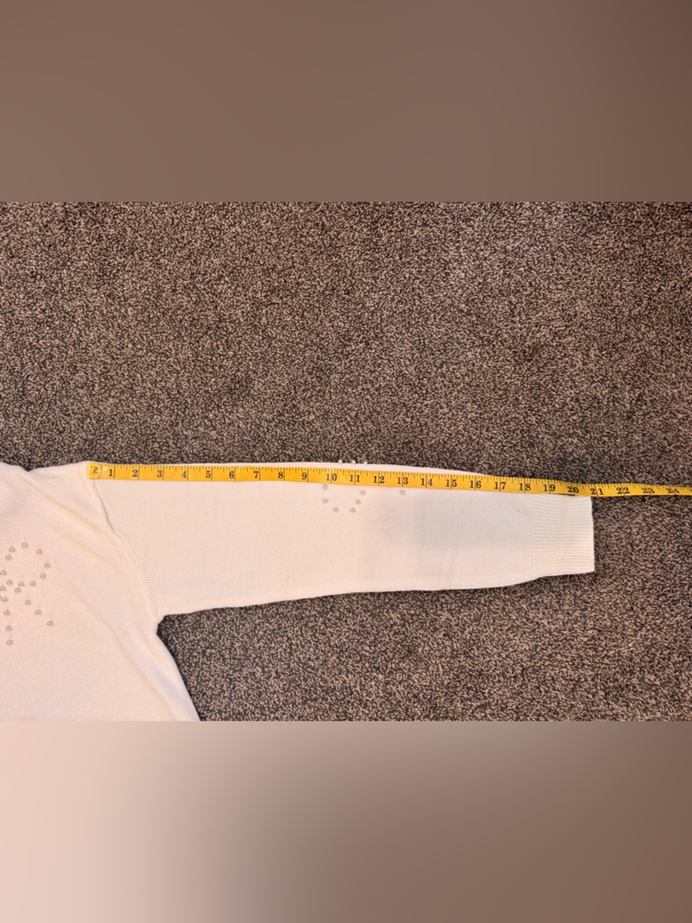 Winter Sale Joseph A Sweater Cream with Pearl Stud Bow Accents Size Large NWTS - Picture 11 of 12